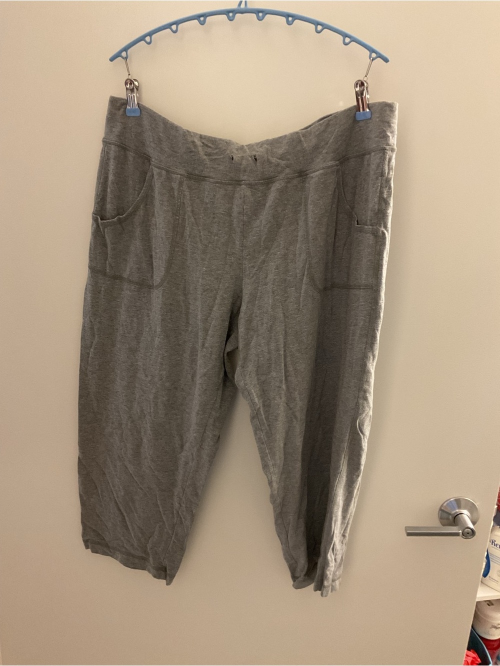 Athletic Works Gray Stretch Capri Pants